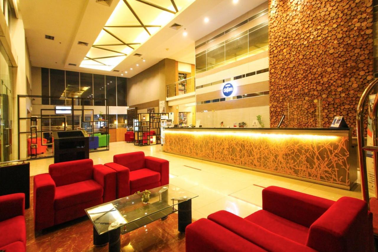 Hotel Dafam Pekanbaru Eksteriør bilde