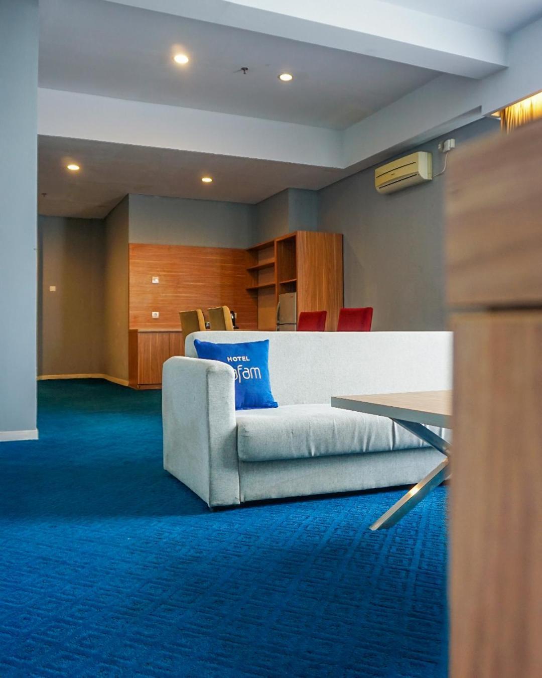 Hotel Dafam Pekanbaru Eksteriør bilde